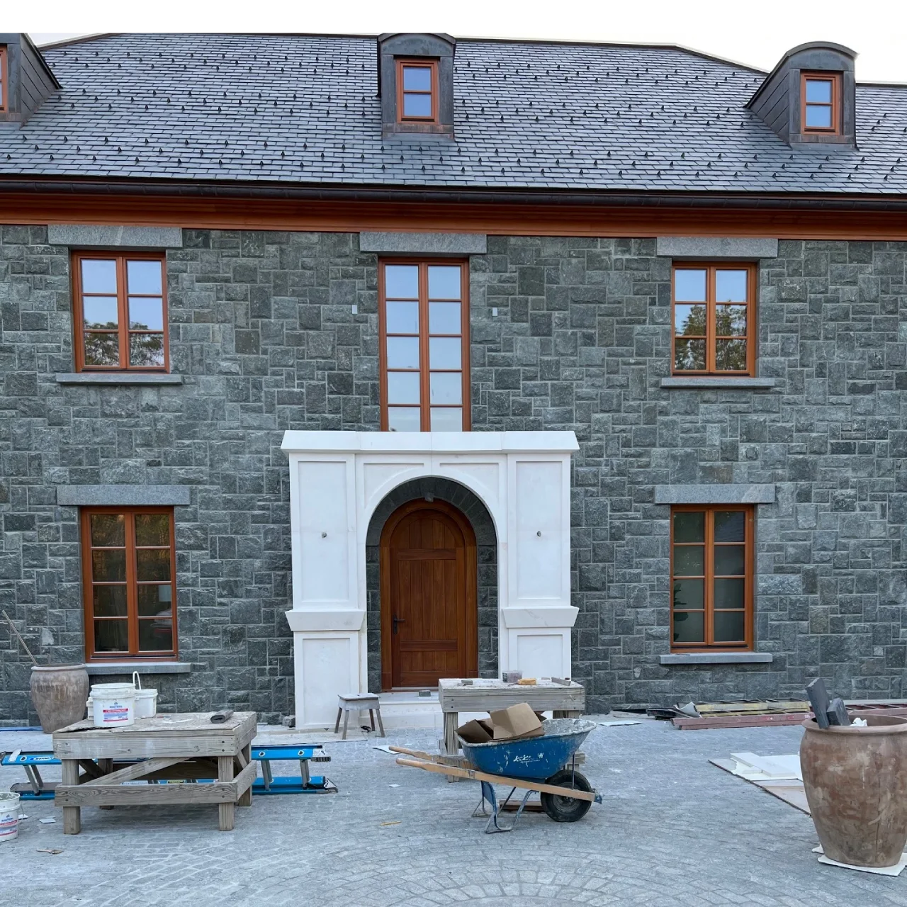 Custom Portico Indiana Limestone Entrance with Lights – North American Project